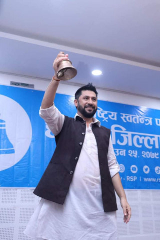चितवन २ मा ३४ हजार बढी मतान्तरले  रवि लामिछाने निर्वाचित