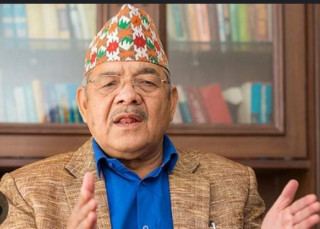 वामदेव गौतमकाे नजर एमालेतिर, ७० वर्षे उमेरहदको प्रावधान हटेपछि उत्साहित