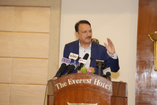 स्पष्ट परराष्ट्र नीतिले आर्थिक क्षमता वृद्धि हुन्छ : अर्थमन्त्री डा. महत