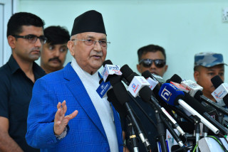 जनताको अधिकारलाई स्थापित गर्दै संविधान कार्यान्वयनमा अघि बढ्नुपर्छ : केपि ओली