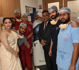 The “Dr. Ashish Singh Effect” travels from Bihar to the World : Robotic Surgeries get a new face at this unit