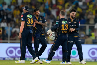 गुजरात टाइटन्सले चेन्नई सुपर किंग्सलाई हरायो, प्लेअफ पुग्ने सम्भावना अझै कायमै