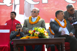 सरकारले गलत गतिविधि नसच्याए सशक्त प्रतिवाद गर्छौं: प्रचण्ड
