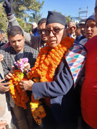 देउवासँग कुनै सम्बन्ध बिग्रिएको छैन् : डा शेखर कोइराला 
