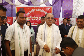 वडा अध्यक्षका प्रत्यासीसहित काङ्ग्रेसका एक सय बढी माओवादी प्रवेश