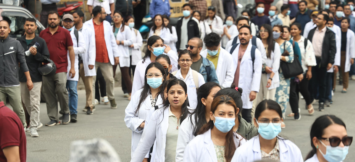 सहमतिपछि आवासीय चिकित्सक काममा फर्किए