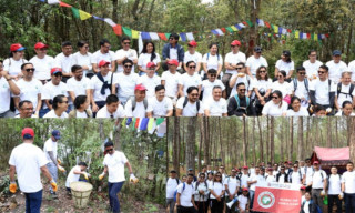 ग्लोबल आइएमई बैंकद्वारा विश्व वातावरण दिवसको अवसरमा  प्लाष्टिक फोहोर संकलनसहित हाइकिङ कार्यक्रम आयोजना