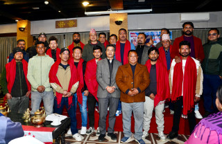 राप्रपाका वडा अध्यक्षका उम्मेदवार सचिन केसी सहित २ दर्जन बढी  युवाहरू कांग्रेसमा प्रवेश