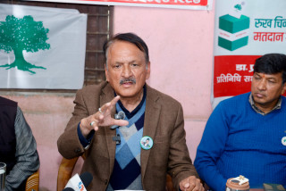 पूर्व अर्थमन्त्री डा. महतले सार्वजनिक गरे चुनावी प्रतिज्ञापत्र, अघि सारे नुवाकोट समृद्धिको आधार