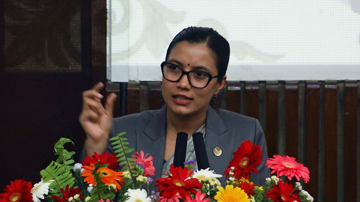 कानुनले अड्काउने होइन समाधान दिन्छ भन्ने भाष्य बनाउनुपर्छः कानुनमन्त्री गौतम