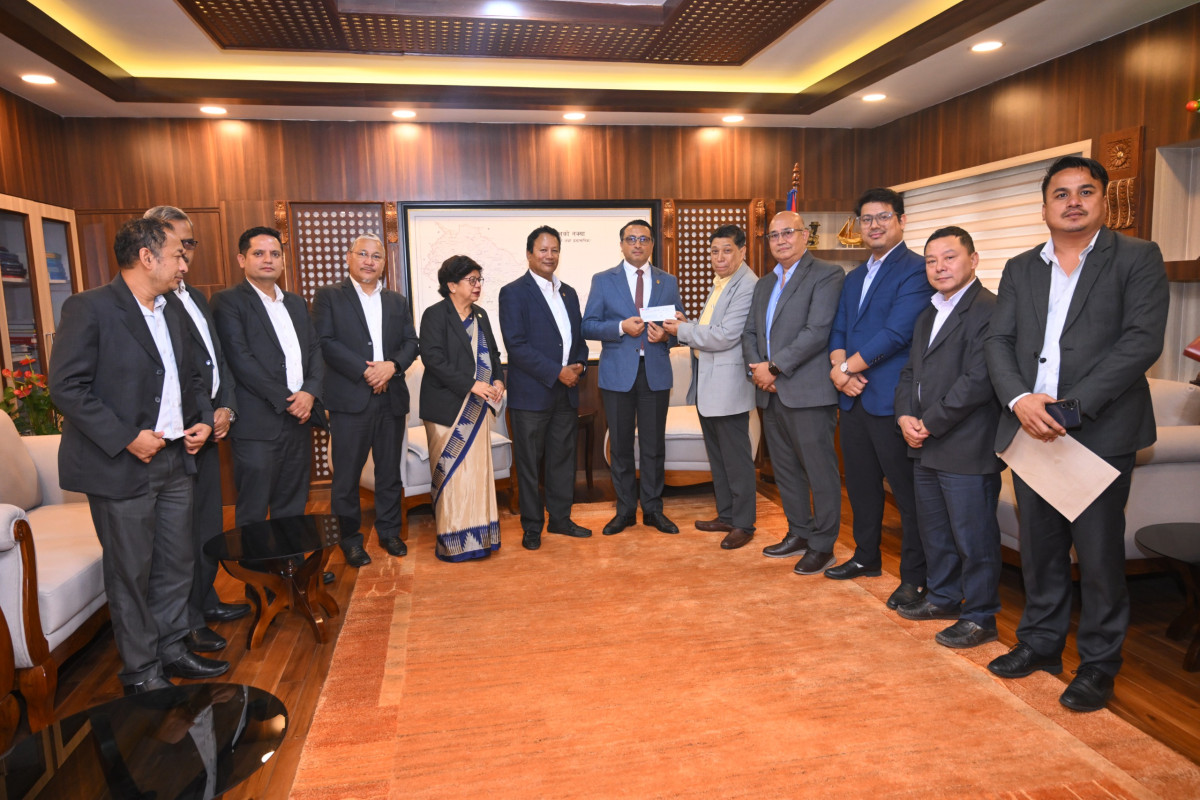 साल्ट ट्रेडिङ कर्पोरेशनद्वारा बाढीपहिरो पीडितका लागि ६० लाख रुपैयाँ राहत सहयोग